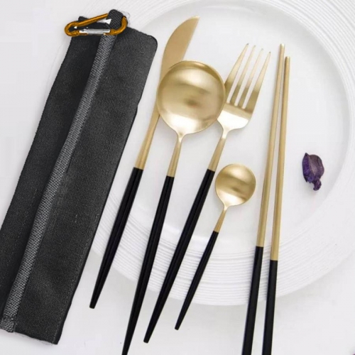 カトラリーセット キャンプ カトラリー アウトドア ポータブル スプーン フォーク ナイフ お箸　収納ポーチ6点 携帯 お弁当 釣り 旅行 登山/=袋中4角1/)